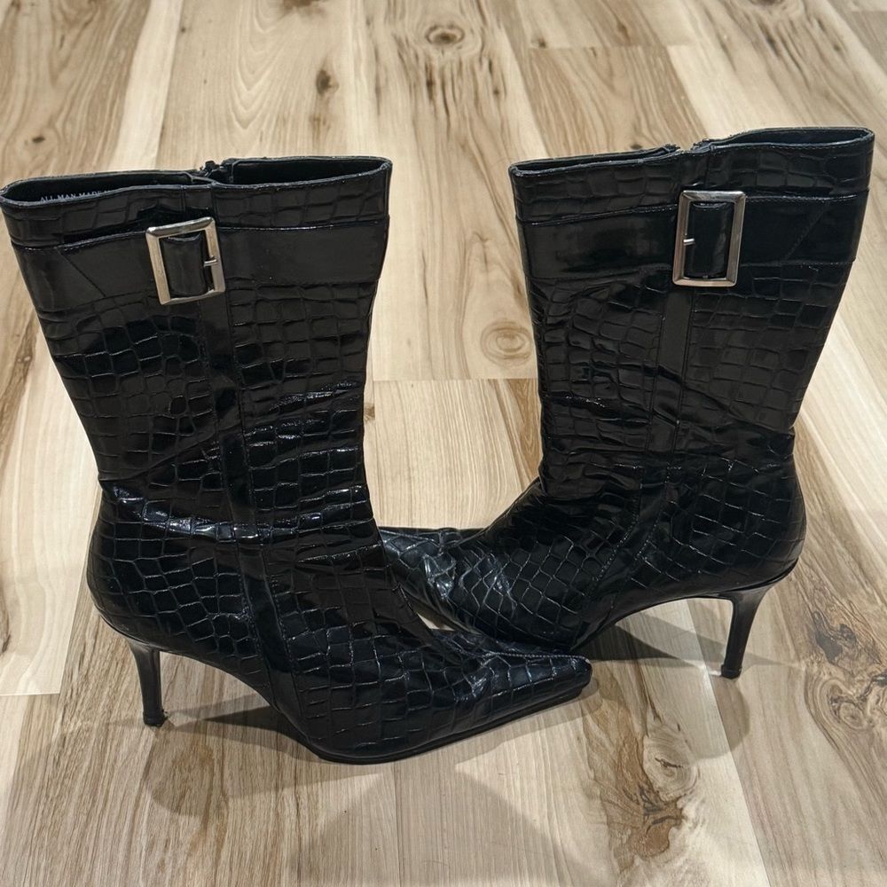 Unlisted Kenneth Cole Black Croc Heeled Boots Women’s 8